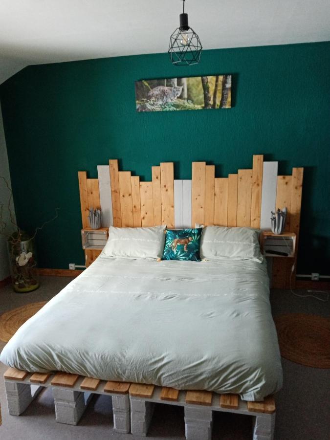 Bed and Breakfast Les P'Tites Pistes Chaux-des-Pres Экстерьер фото